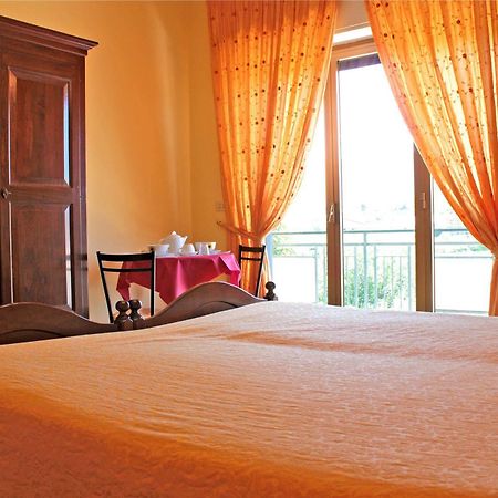 Ai Tre Parchi Bed And Bike Bed & Breakfast Randazzo Exterior photo